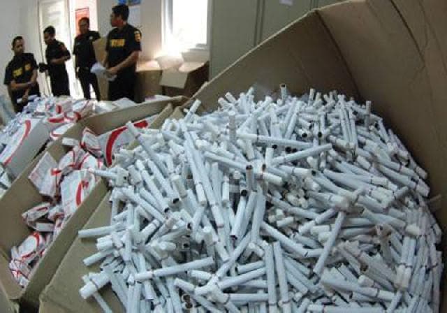 Bea Cukai Amankan Distributor dan Rokok Ilegal di Simeulue