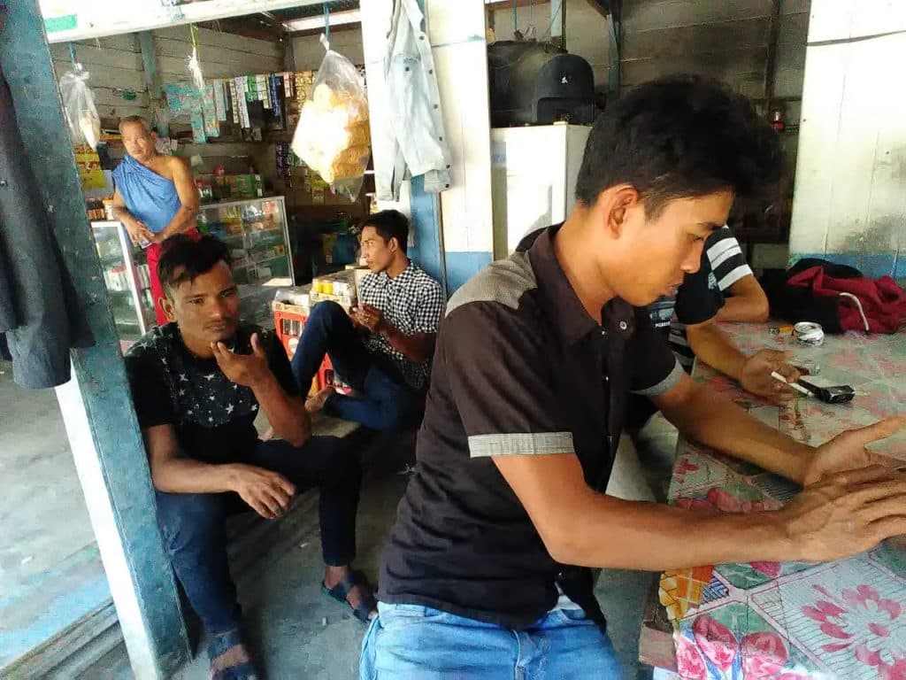 Ditipu penyalur TKI, belasan warga Aceh terlantar di Kalimantan