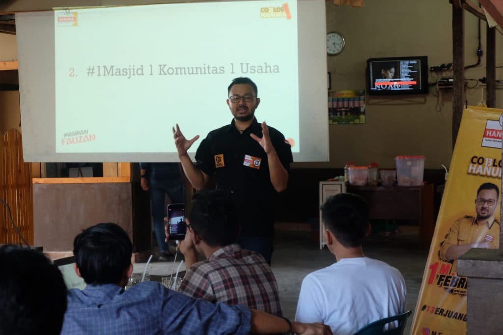 Calon DPRA Fauzan Febriansyah gaet kaum milenial