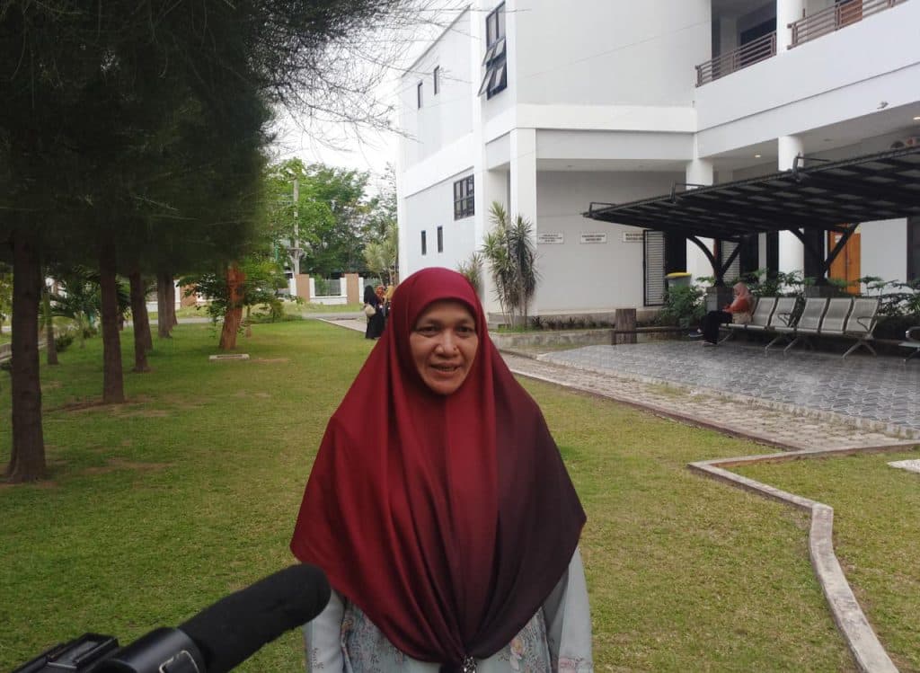 Cerita Umi Malaya Mahasiswi Berusia 55 Tahun di Uin Ar-Raniry