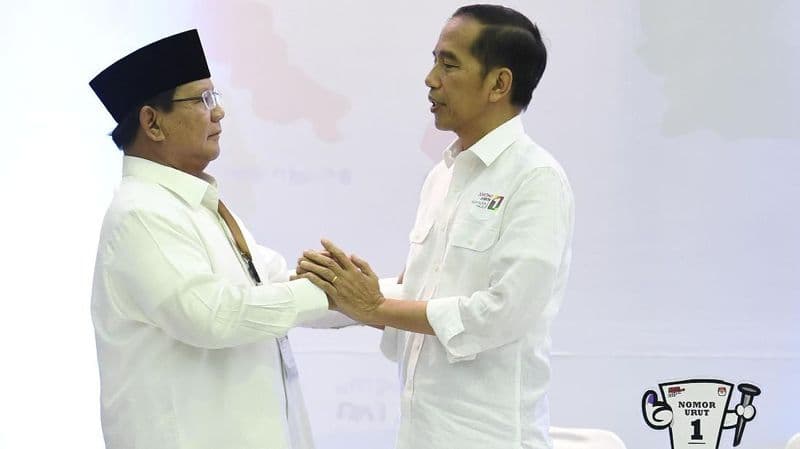 Charta Politika: Jokowi Menang di 16 Provinsi, Prabowo di 18 Provinsi