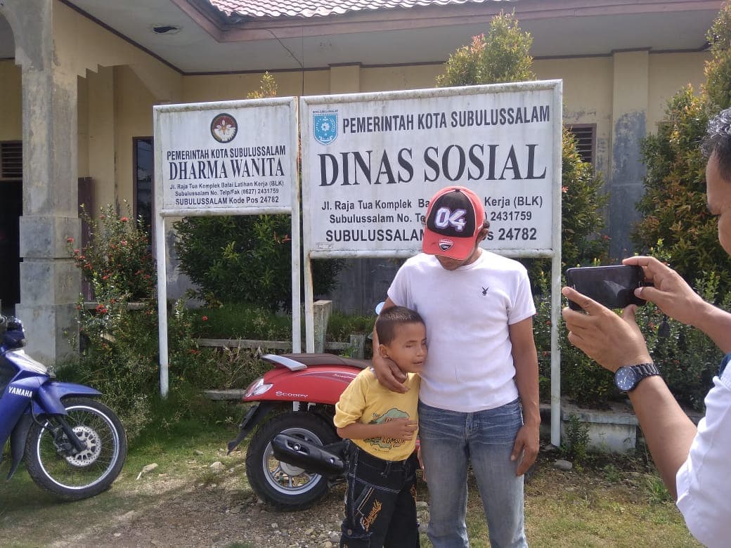 Tak Direspon Dinsos, Haji Uma Tetap Bantu Bocah Disabilitas Untuk Sekolah