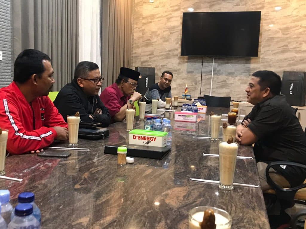 Tiba di Aceh, Hasto Kristiyanto Jajal Jus Kurma dan Keumamah