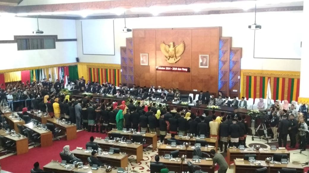 81 Anggota DPRA Periode 2019-2024 Dilantik