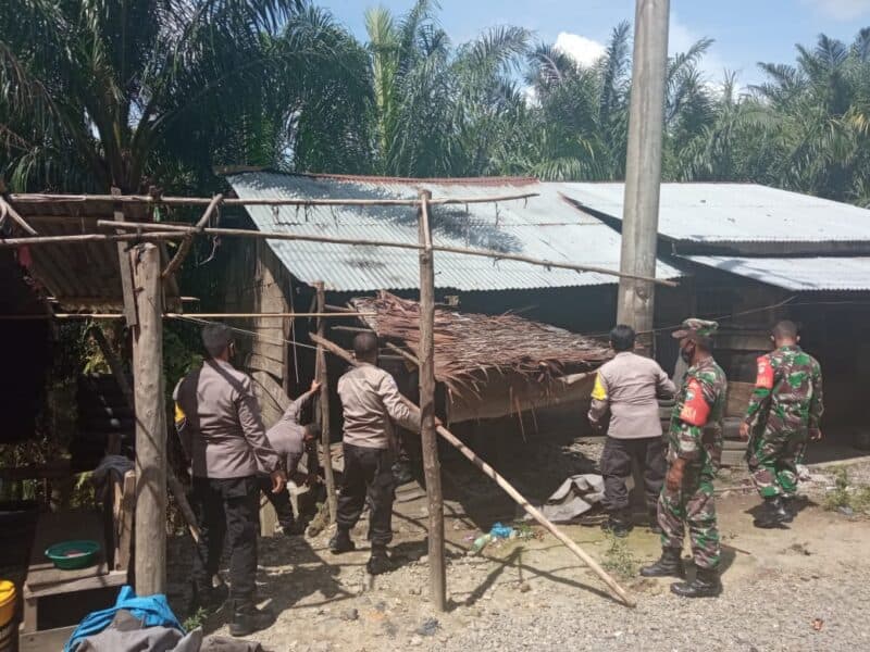 Kodim Abdya Bantu Rehap Rumah Tak Layak Huni