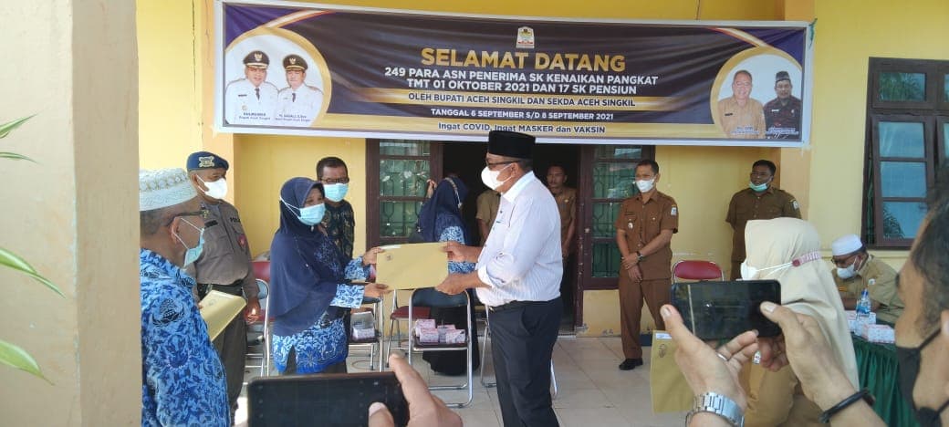 Hindari Covid-19, SK Kenaikan Pangkat dan Pensiun PNS Aceh Singkil Dibagikan Per Zona