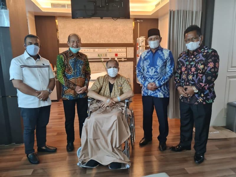 Empat Kepala Daerah Jenguk Gubernur Aceh di RSCM Jakarta