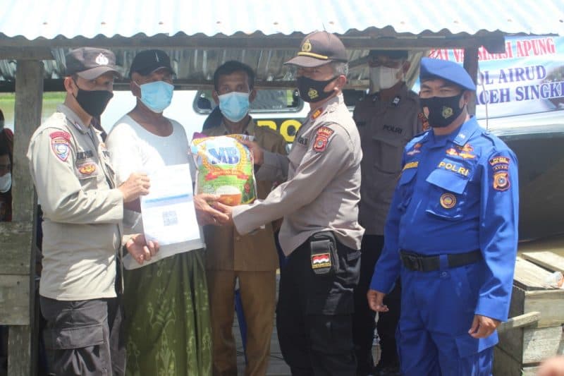 Ayo Vaksin di Gerai Vaksin Apung Sungai Singkil, Dapat Sembako loh