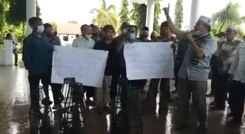 Tiga Kantor Pemkab Aceh Singkil Didemo, Ini Tuntutannya