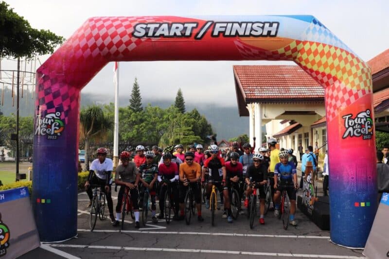 Pembalap Asal Medan Kuasai Gelar Raja Tanjakan Tour de Aceh Etape I