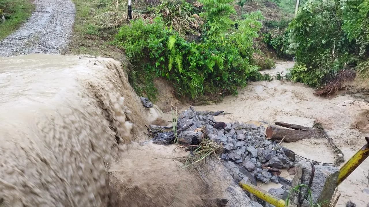 Banjir Bandang Putuskan 2 Jembatan di Bener Meriah Aceh