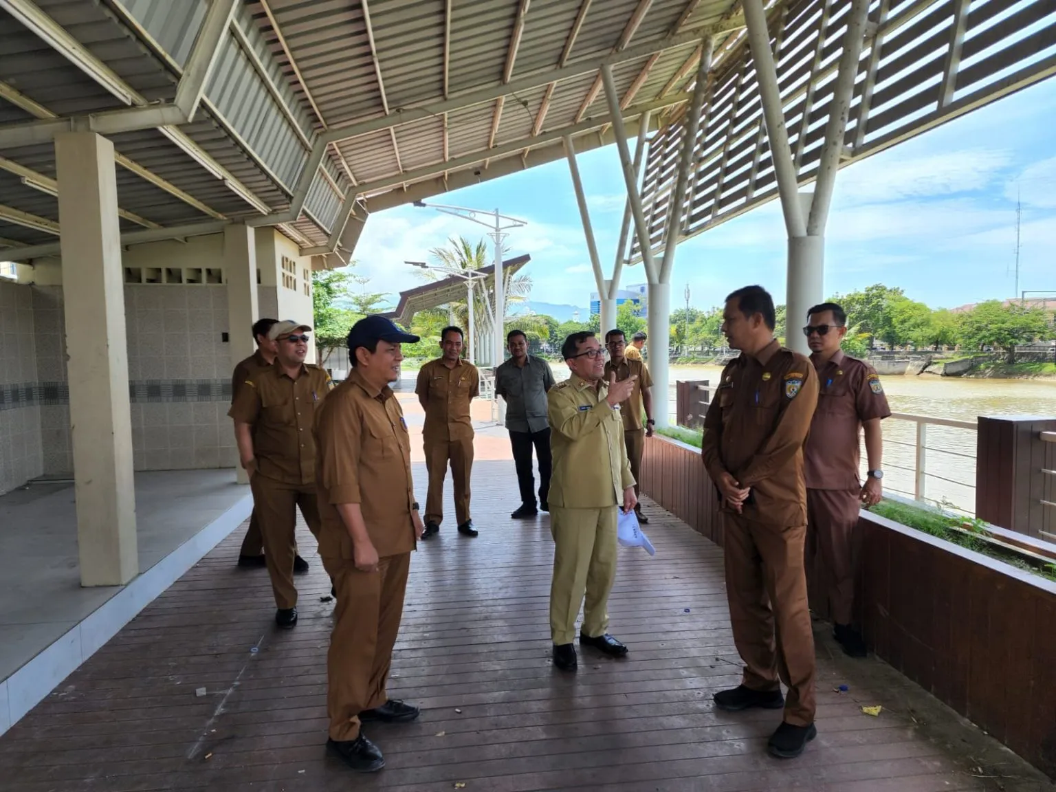 Bakri Siddiq Minta Lokasi Wisata Kuliner Krueng Aceh Segera Difungsikan