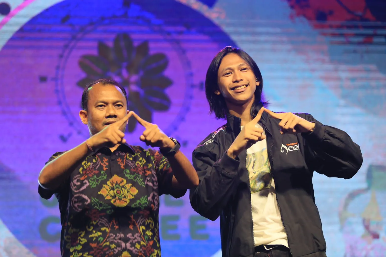 Penampilan Danar Widianto Tutup Event Journey Coffee