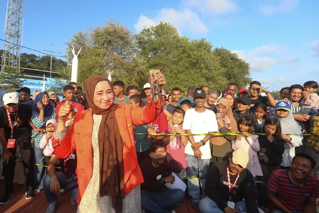 Lomba Cop Pukat dan Pawang Gurita Hibur Wisatawan Sabang Marine Festival