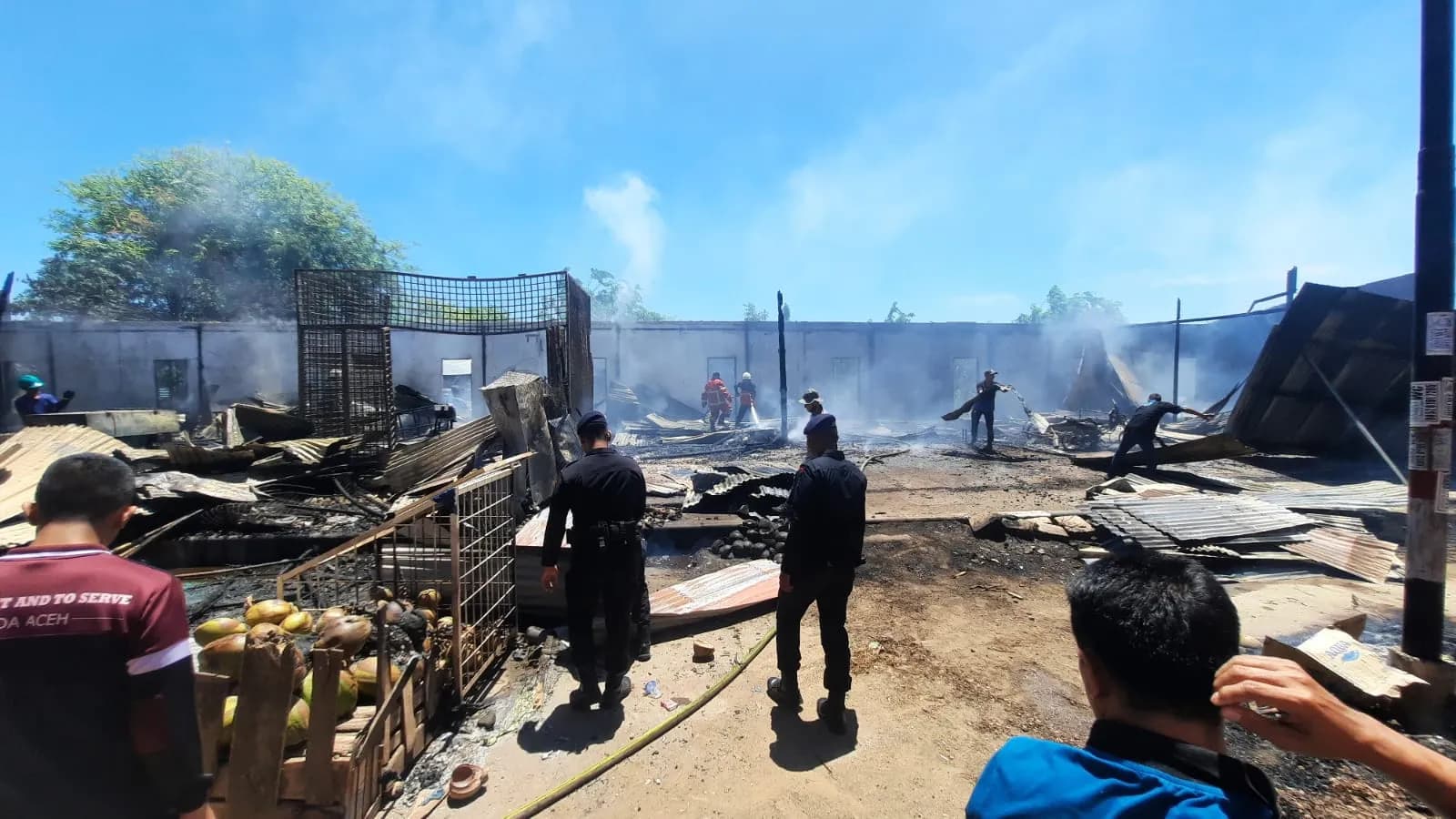 17 Unit Ruko di Krueng Cut Terbakar