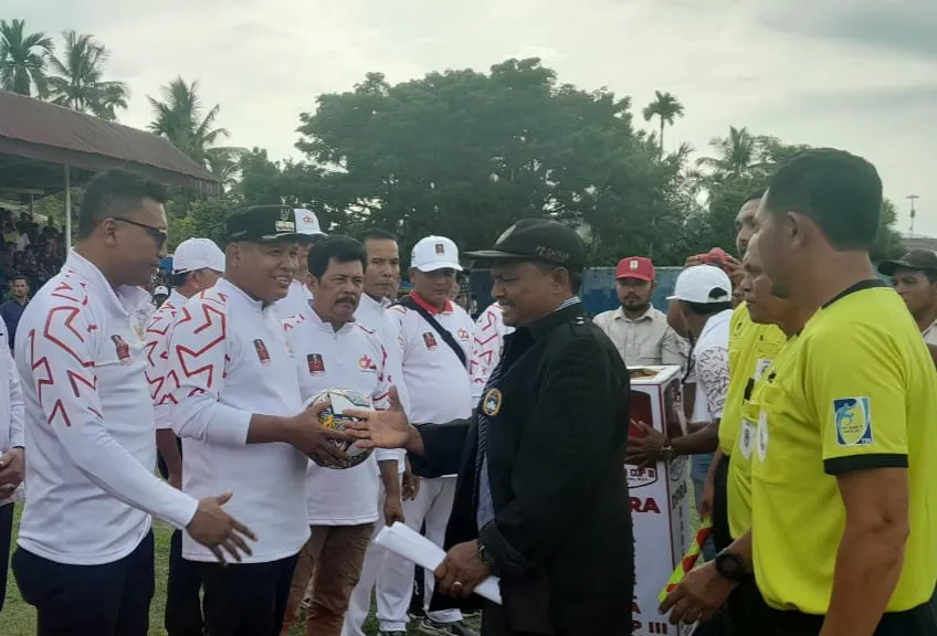 Safaruddin Buka Turnamen Barsela Cup III, Dibantai Apollo 6-0, PSA Alupade Angkat Koper