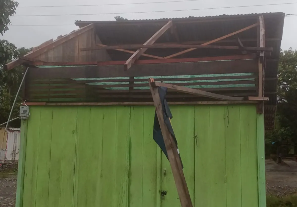 Dihantam Badai Enam Rumah di Abdya Porak Poranda