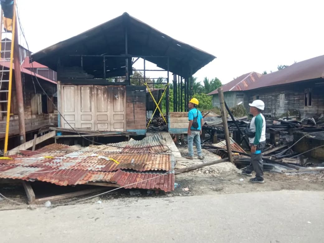 Dua Unit Rumah di Suka Makmur Singkil Terbakar