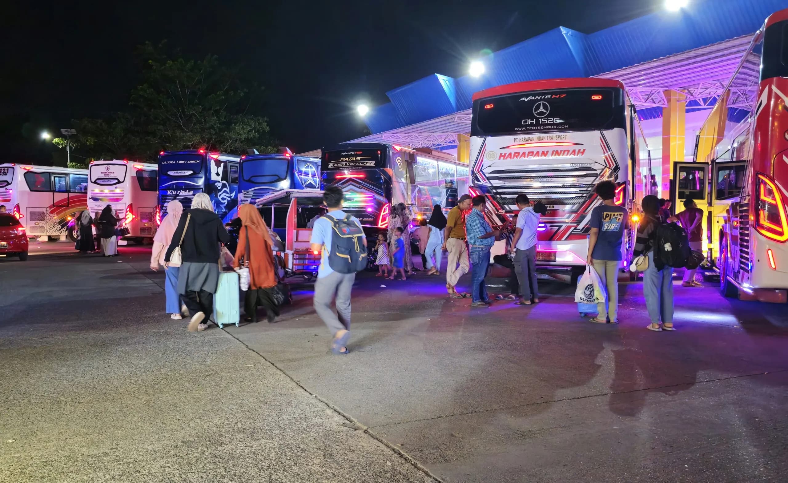 Lonjakan Pemudik di Terminal Batoh Diprediksi H-2 Lebaran