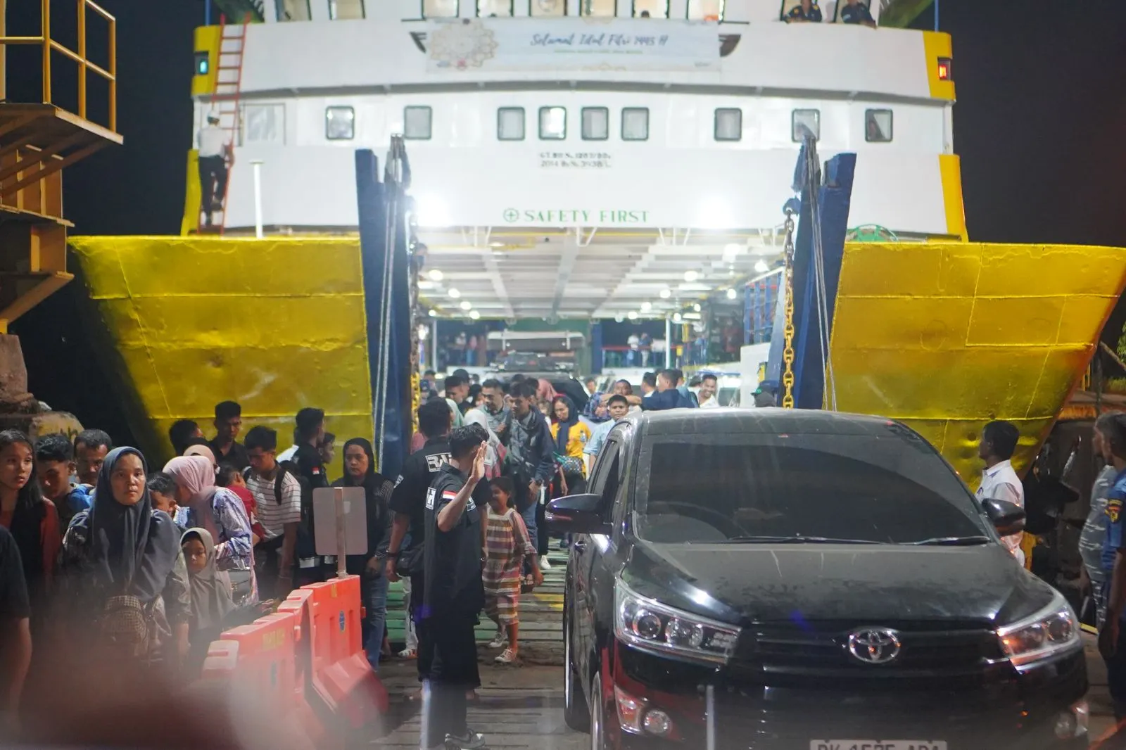 Meski Padat, Polisi Pastikan Aktivitas di Pelabuhan Ulee Lheue Aman