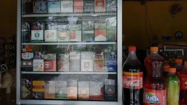 Jokowi Resmi Larang Penjualan Rokok di Dekat Sekolah-Tempat Main Anak