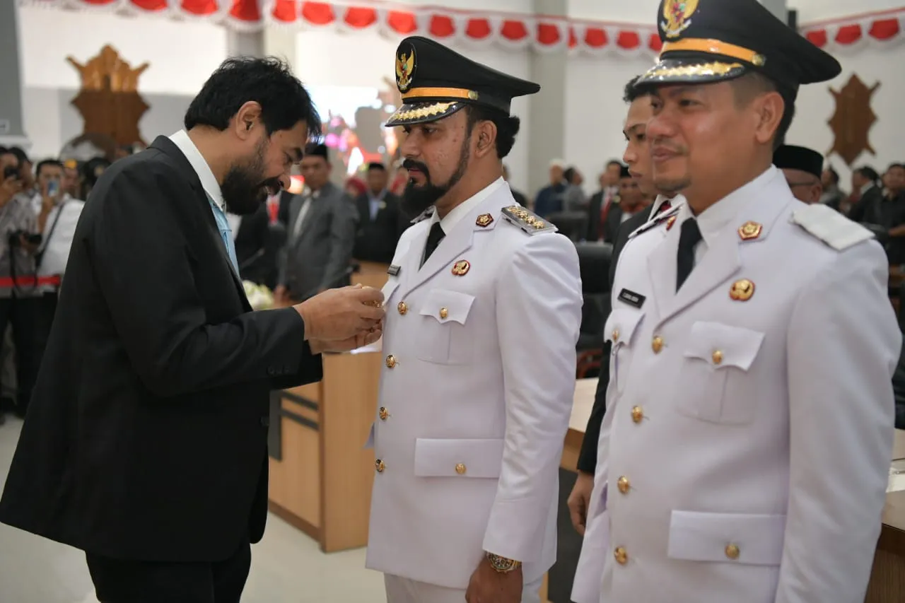 Mualem Minta Bupati Aceh Timur Tertibkan Perusahaan Sawit