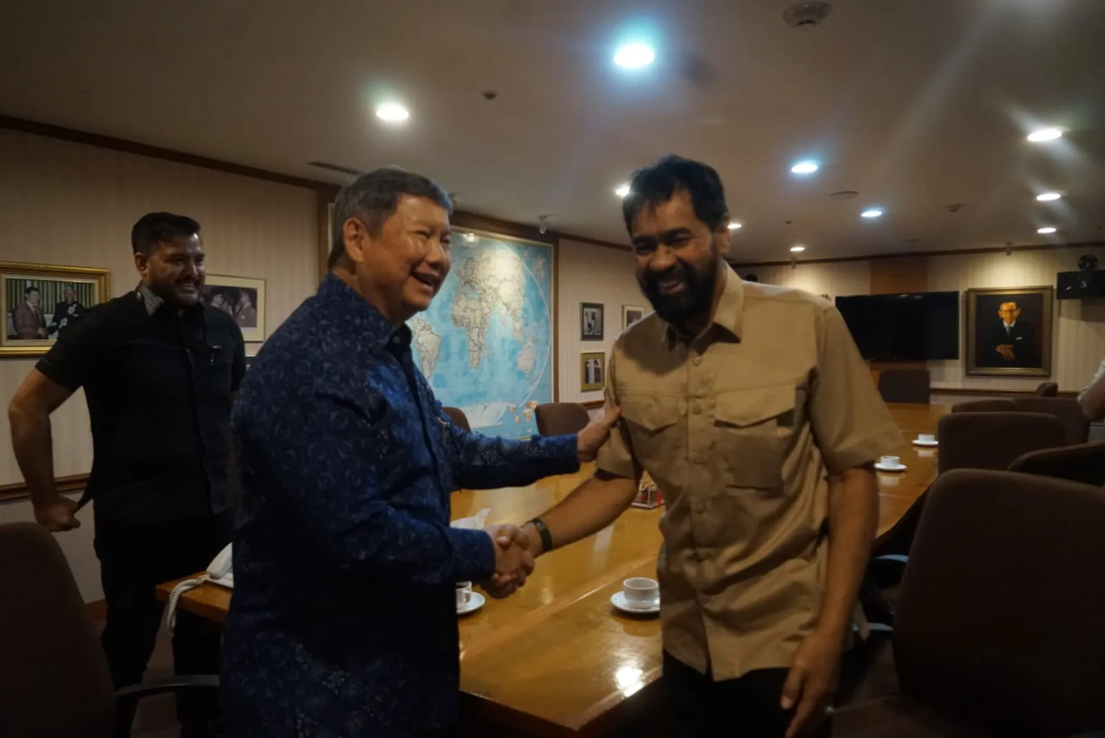 Temui Adik Prabowo, Mualem Sebut Aceh Butuh Fasilitas Penggilingan Gabah