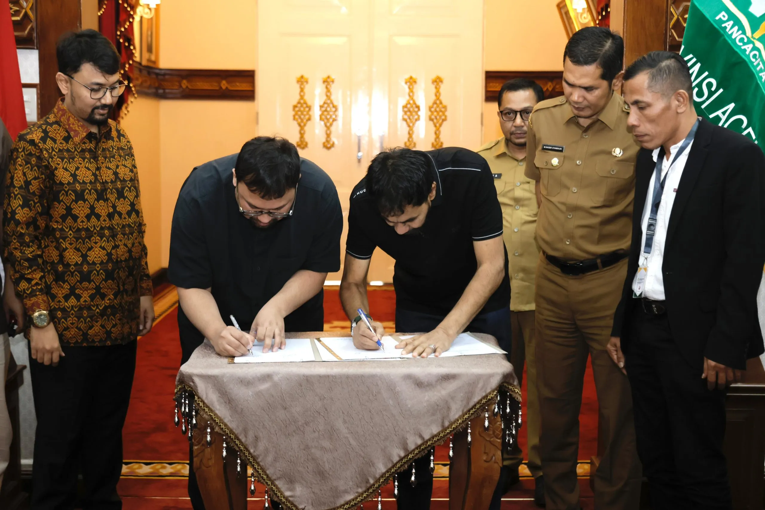 Mualem Dukung PT Flora Agung Bangun Refinary dan Pabrik Minyak Goreng di Aceh