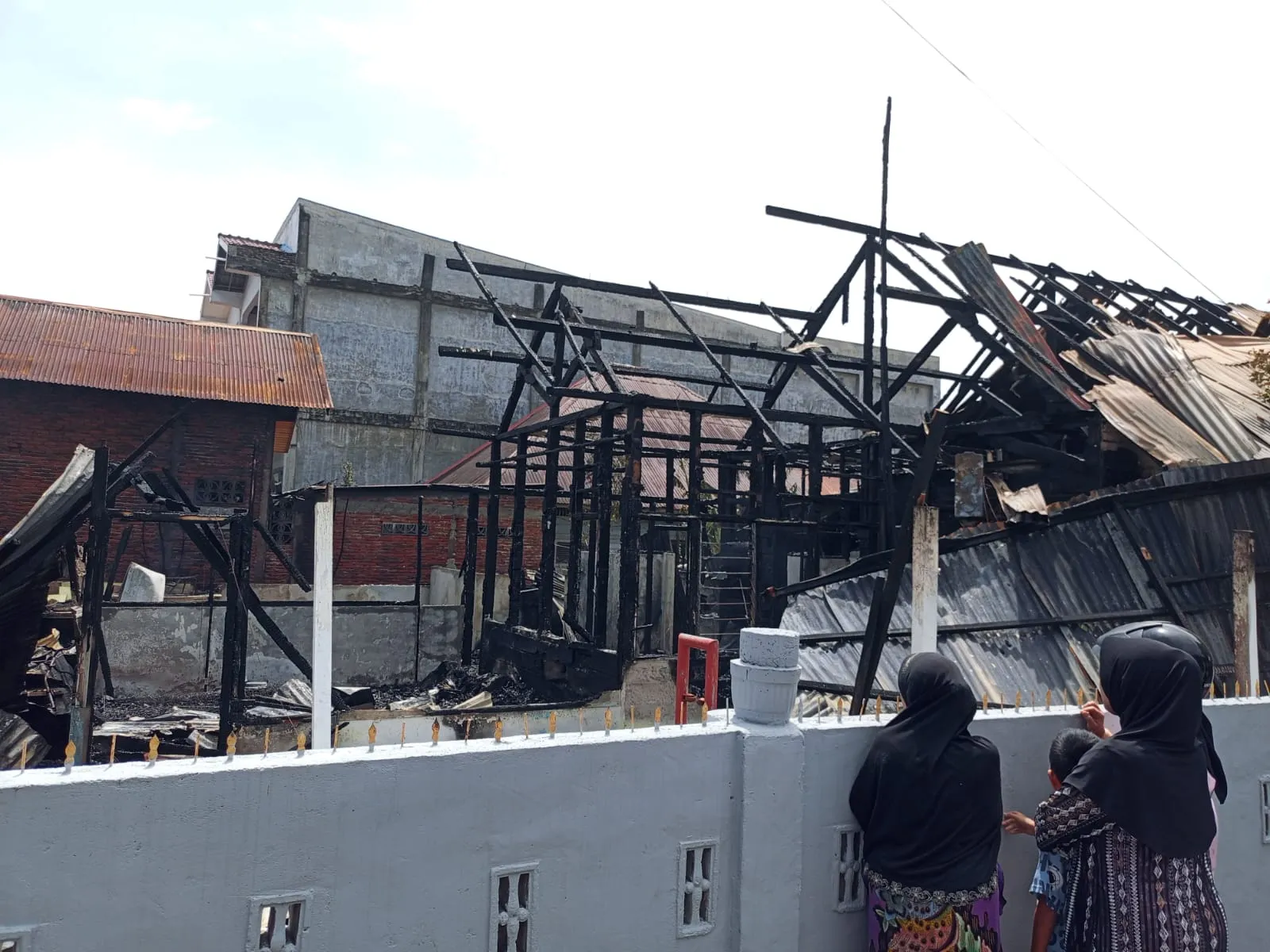 Kebakaran di Ateuk Pahlawan, 2 Rumah Rusak Berat