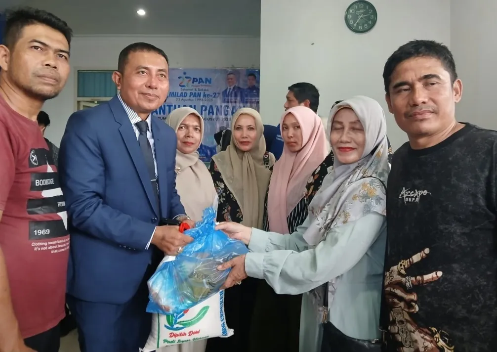 Peringati HUT ke-27, DPW PAN Aceh Salurkan 2.700 Paket Bantuan Pangan Untuk Warga