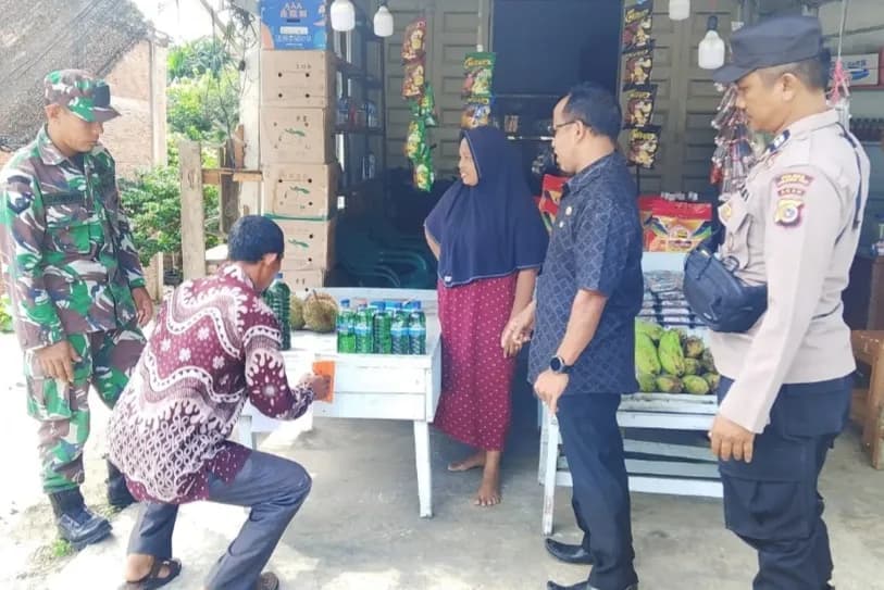 Muspika Babahrot Pantau Penjual Minyak Enceran, Pejual Nakal Akan “Disikat”