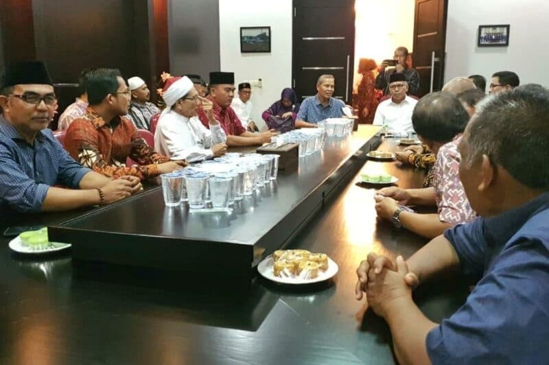 Plt Gubernur Silaturahmi dengan Warga Aceh di Riau