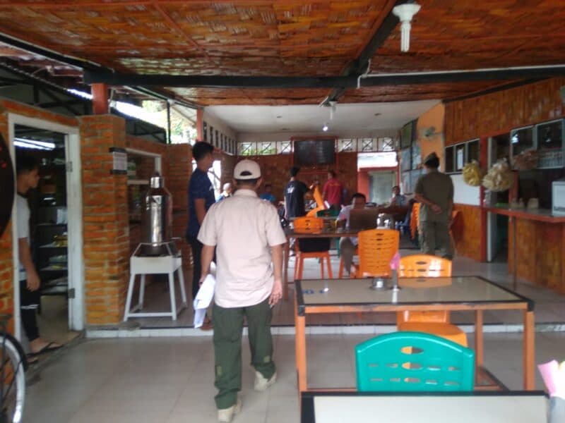 Masih Banyak PNS di Singkil yang Nongkrong di Warkop Saat Jam Kerja