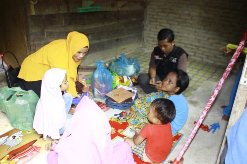 Empat Anak Janda Miskin di Subulussalam Terima Bantuan