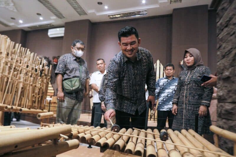 Kemendikbudristek RI Resmikan Pameran Alat Musik Tradisional Nusantara 2022 di Museum Aceh