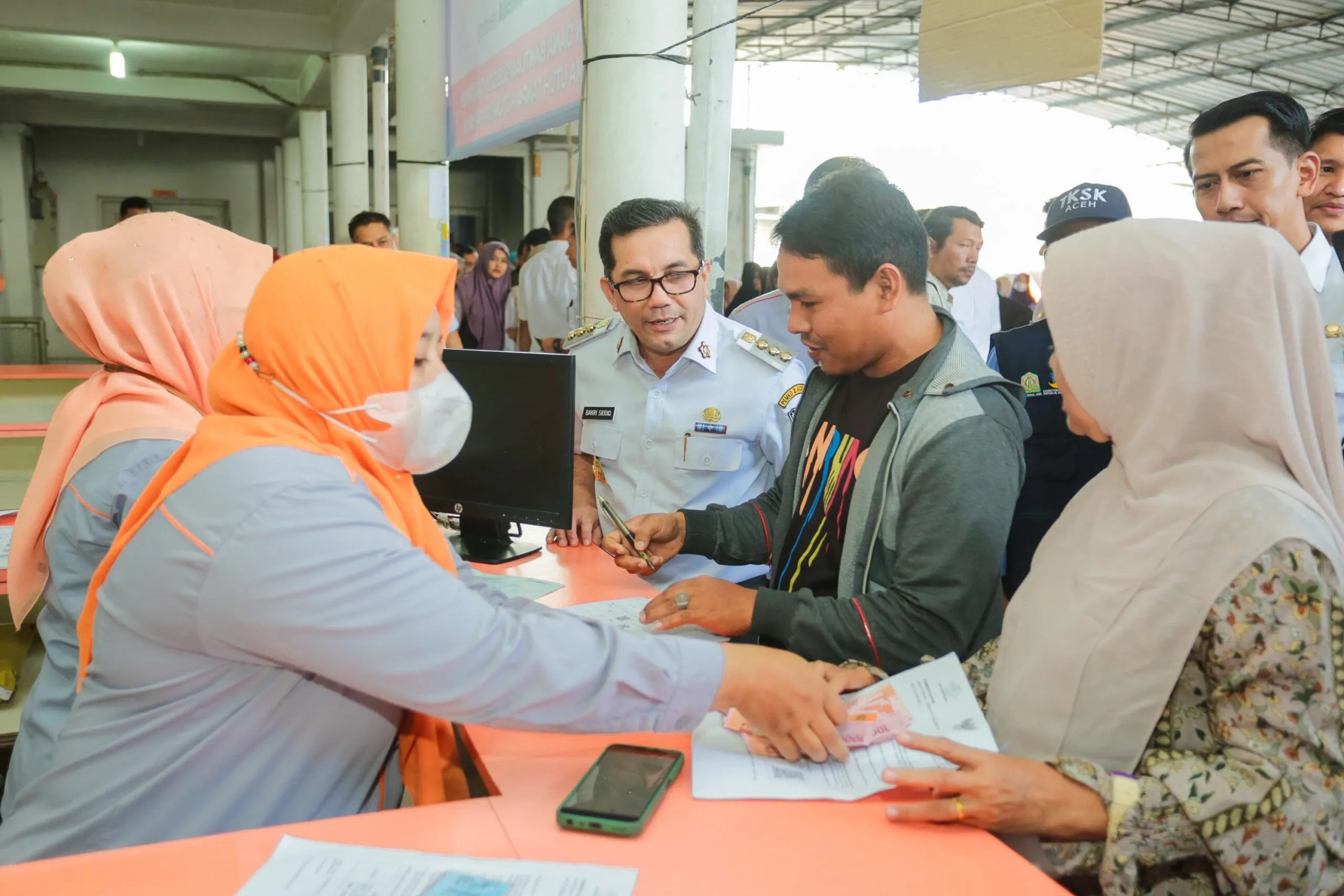Pj Walkot Banda Aceh Minta Petugas Salurkan BLT Langsung ke Rumah Lansia