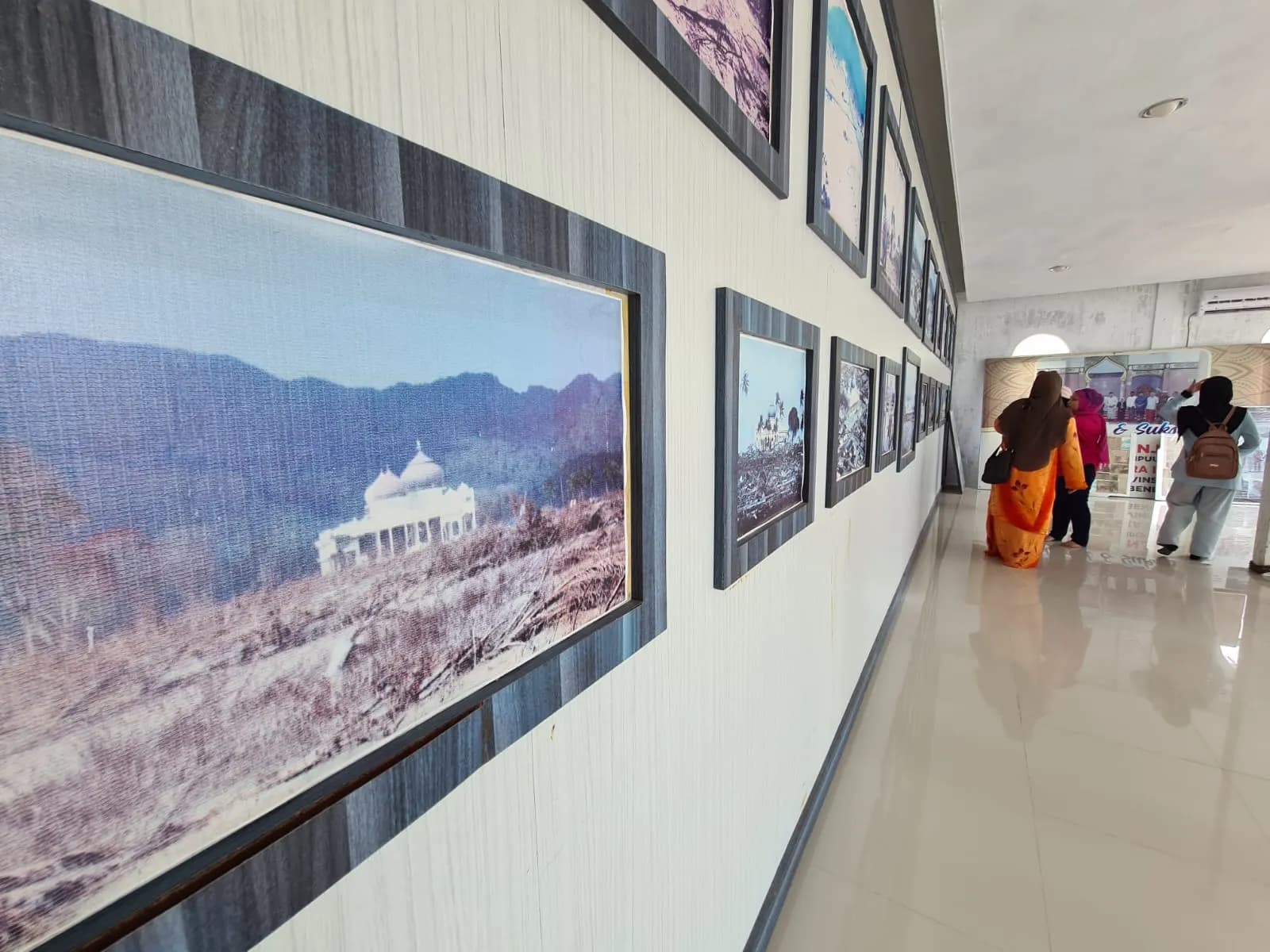 Masjid Rahmatullah Lampuuk Jadi Incaran Wisatawan Asal Malaysia