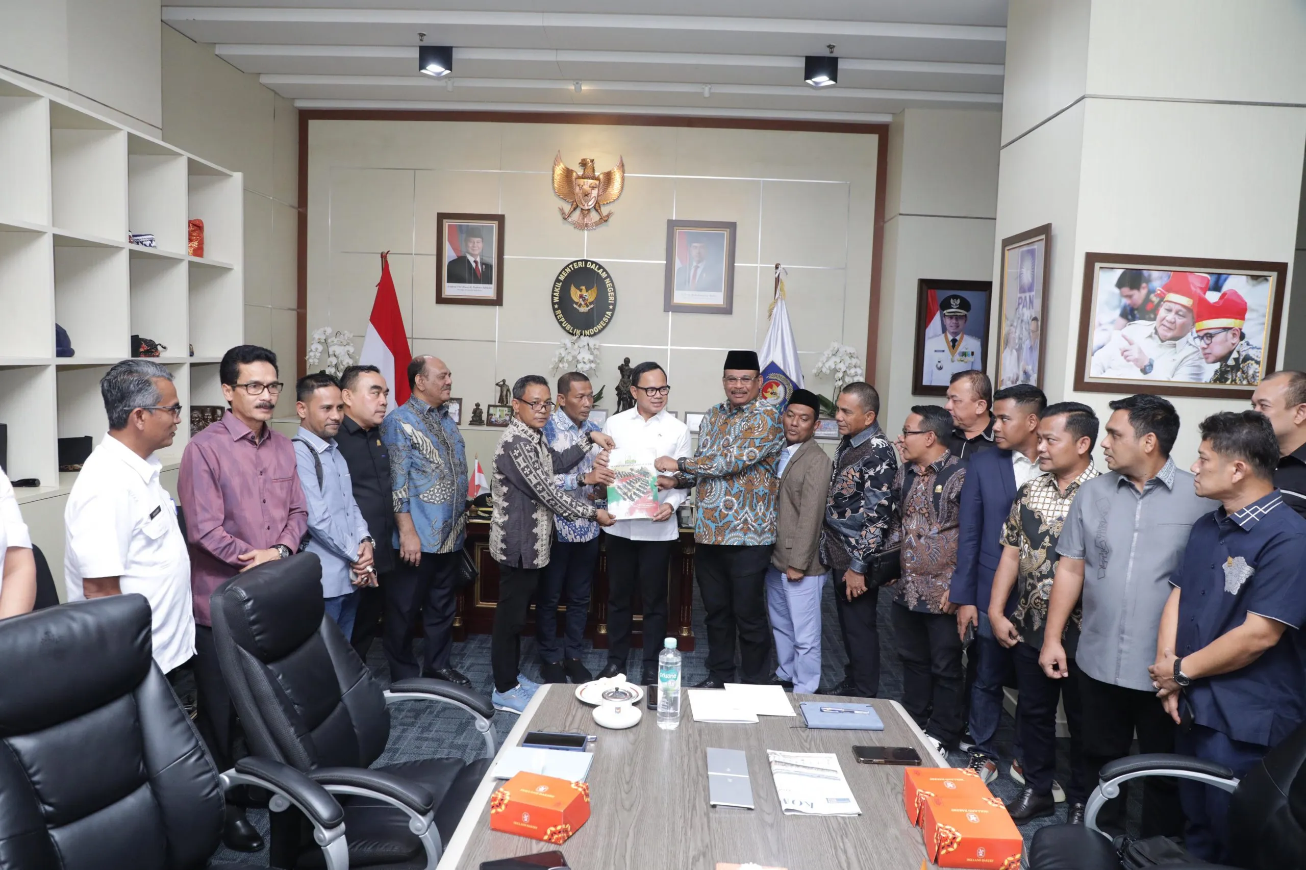 DPRA Serahkan Hasil Pengesahan Cagub Cawagub Terpilih ke Kemendagri, Harap Pelantikan Sesuai UUPA